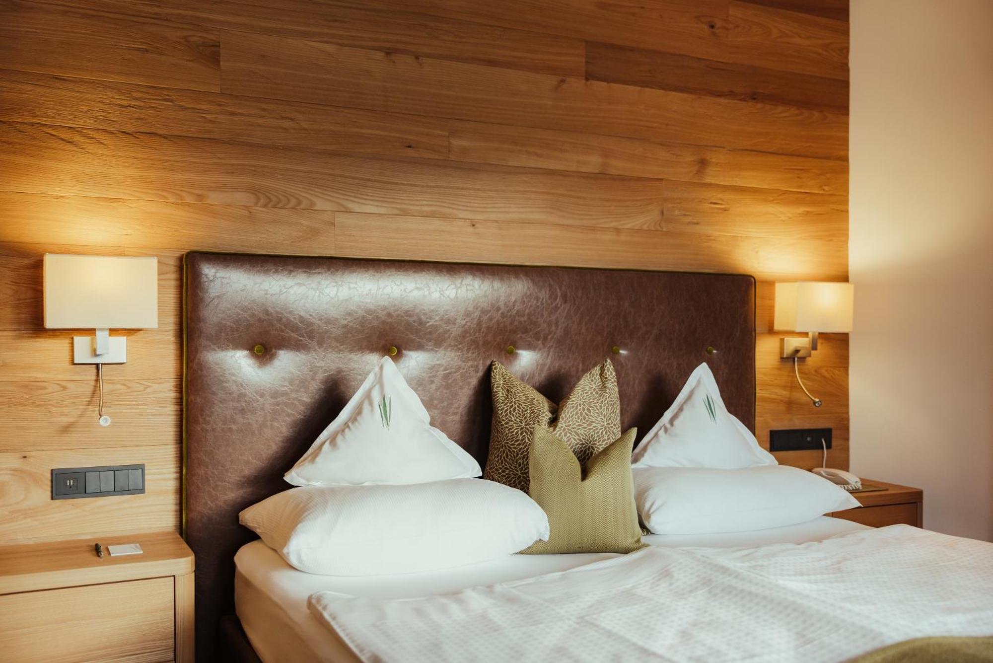 Hotel Grien Ortisei Bagian luar foto