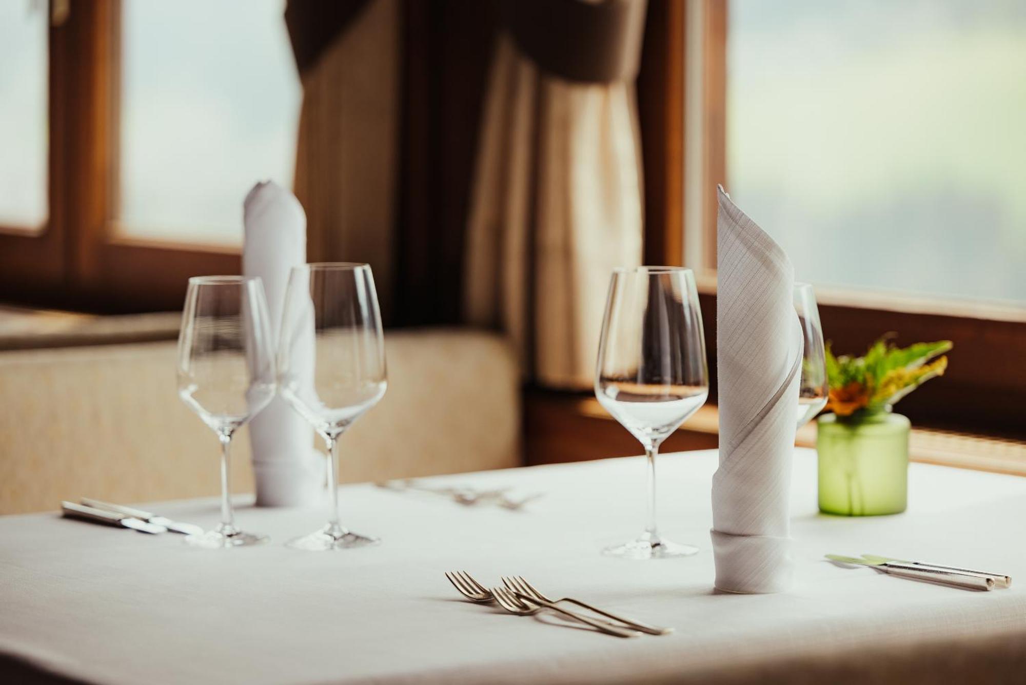 Hotel Grien Ortisei Bagian luar foto