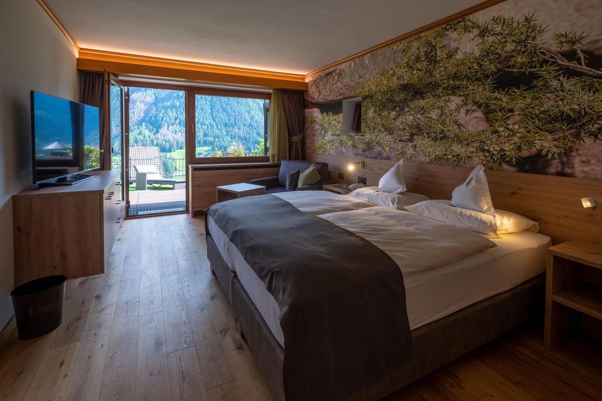 Hotel Grien Ortisei Bagian luar foto