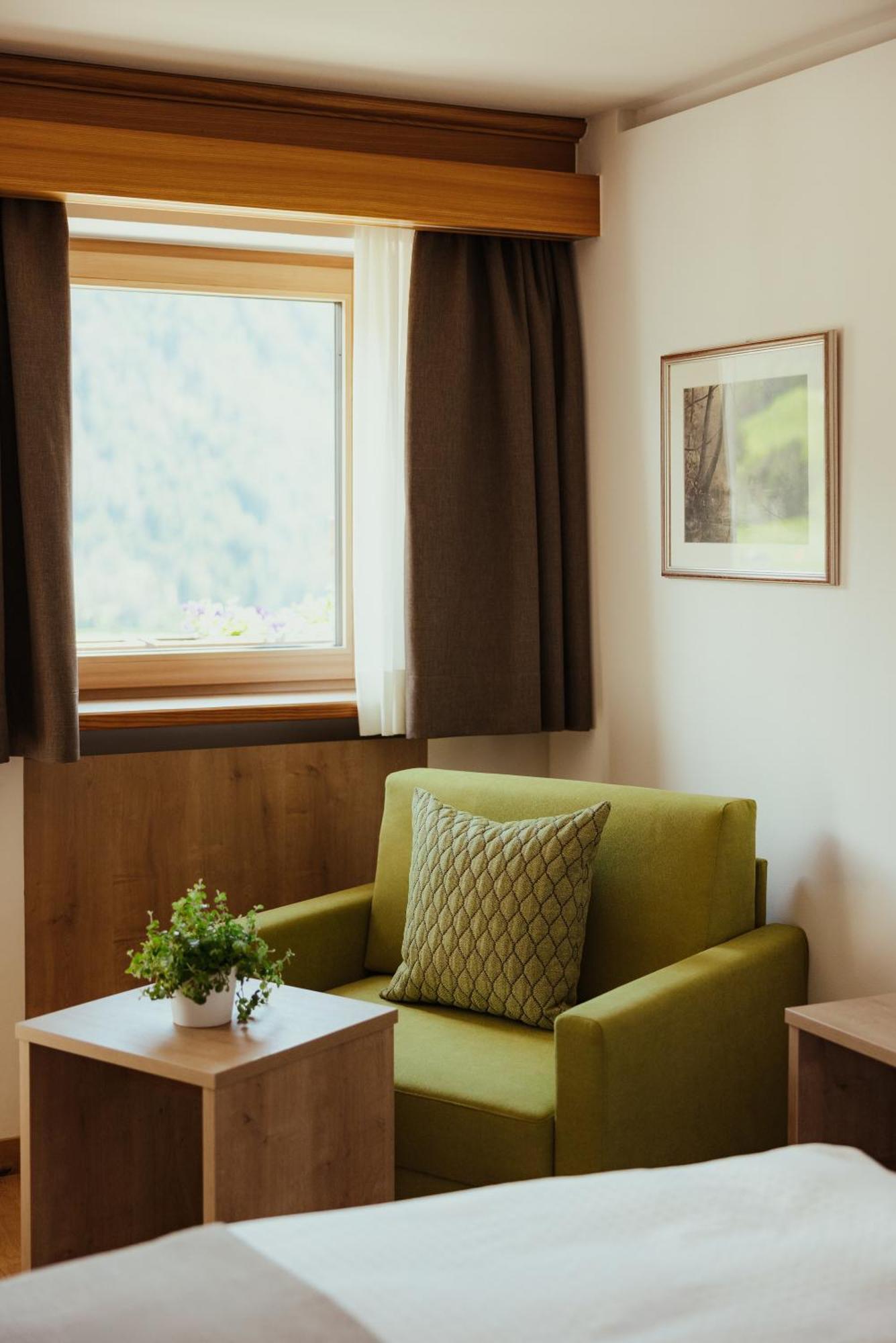 Hotel Grien Ortisei Bagian luar foto
