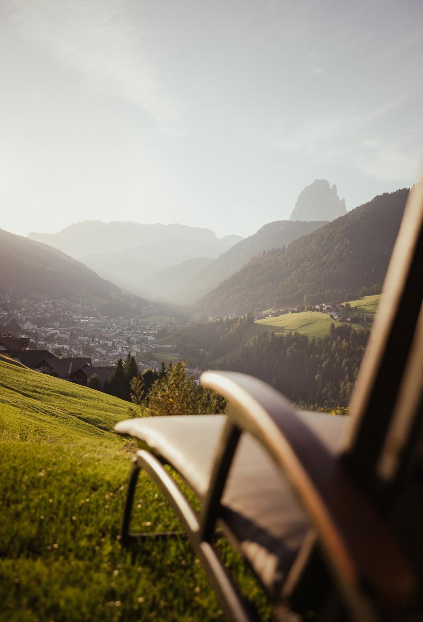 Hotel Grien Ortisei Bagian luar foto