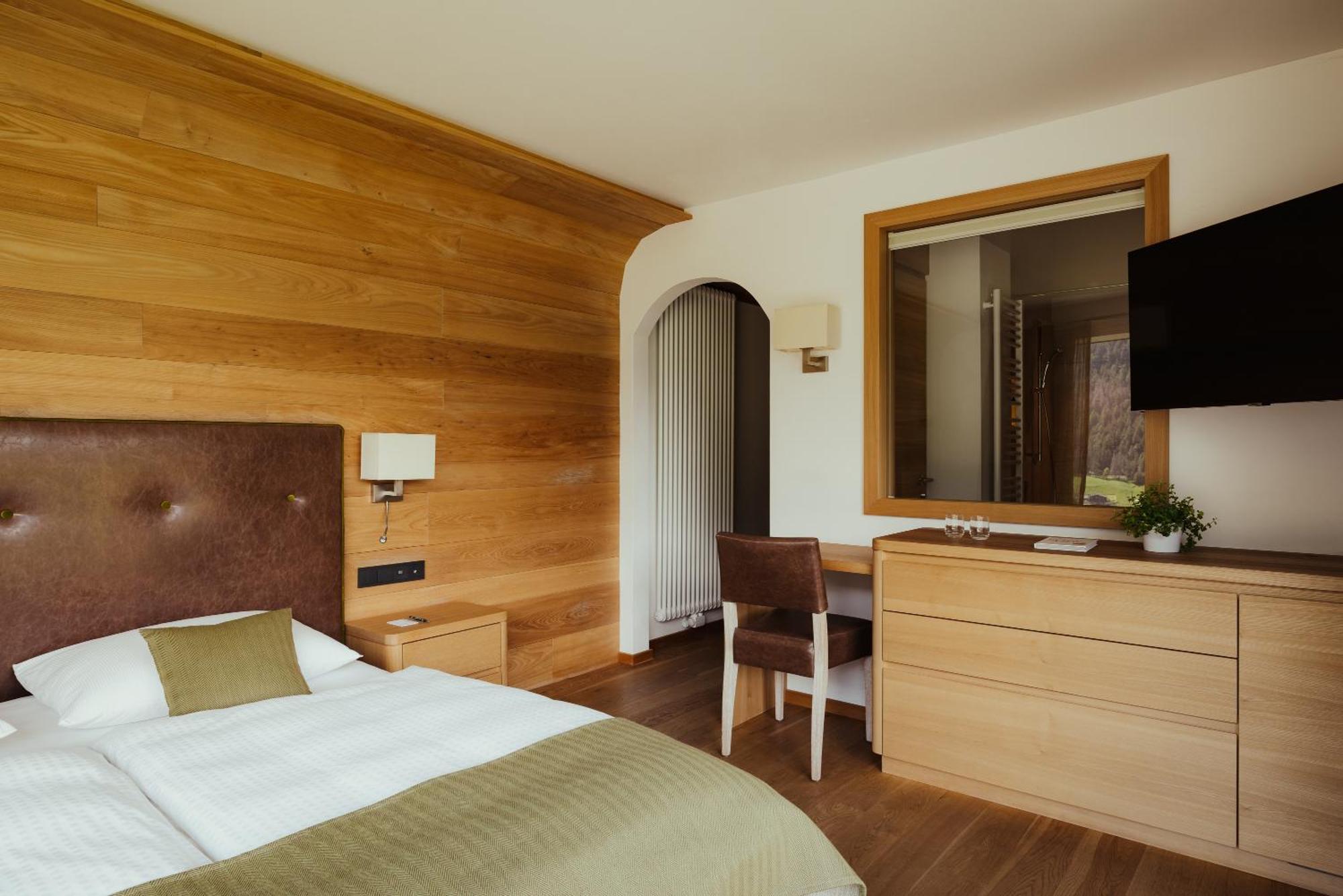 Hotel Grien Ortisei Bagian luar foto