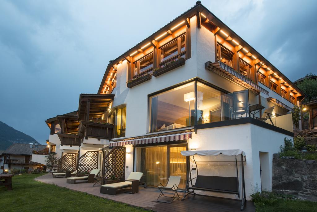 Hotel Grien Ortisei Bagian luar foto